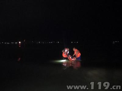 Ȫ�ݣ��º����������ǳ����˱�������������ע��