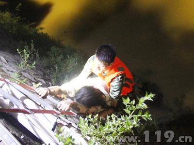 һŮ�Ӿƺ��ˮ�б���Ȫ�����������ݽ���ʩ��